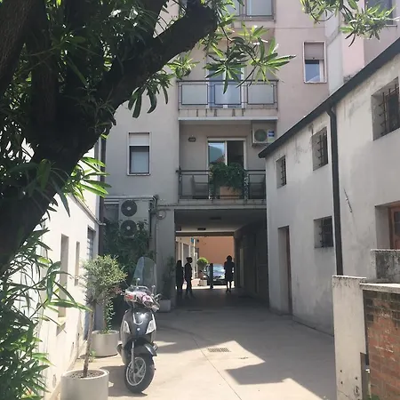 Residenza Giacomuzzi Oda ve Kahvaltı 3*